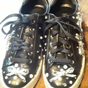 NWOT INC Sz 7M Stunning Bling Bling Black With Silver Accents Amazing Shoes
